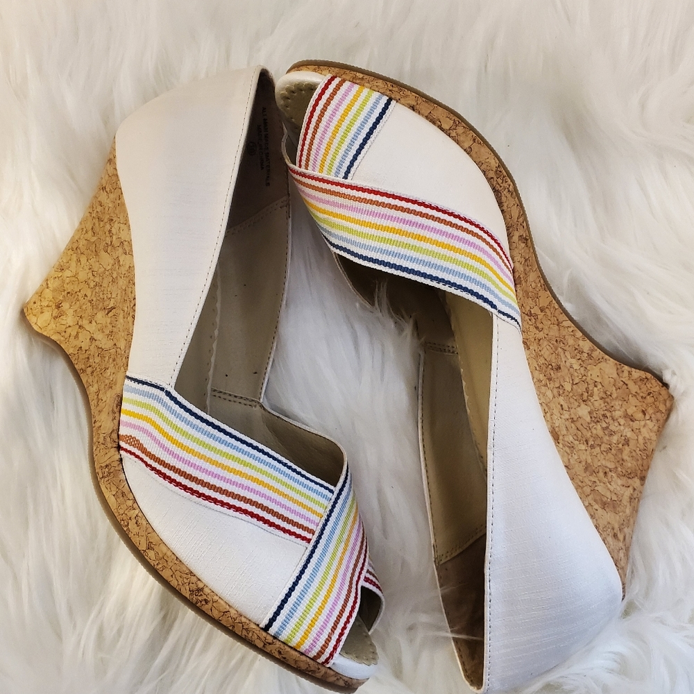 CHARLOTTE RUSSE Peep Toe Wedge Shoes, Size 10